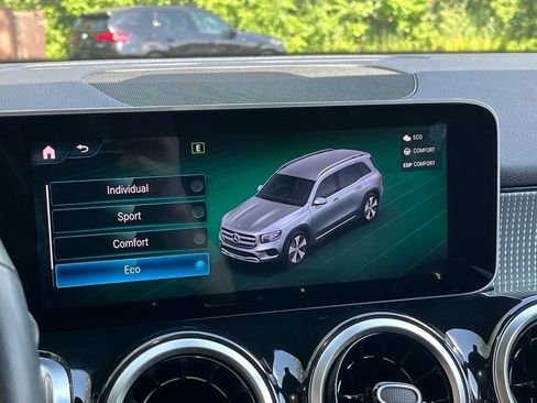 Used 2020 Mercedes-Benz GLB 250 4MATIC image 42