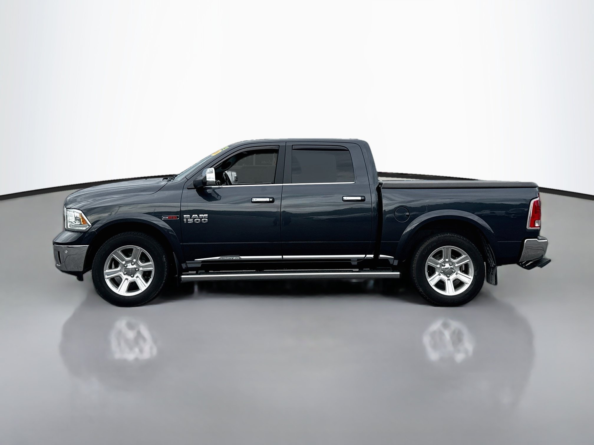 Used 2016 RAM 1500 Limited AWD/4WD image 4