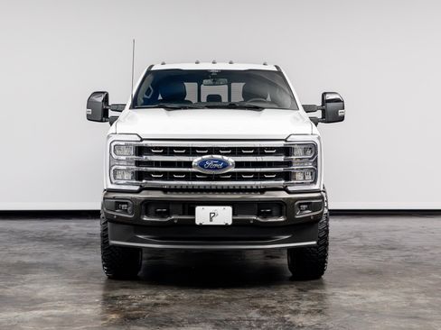 Used 2024 Ford F250 King Ranch w/ FX4 Off-Road Package AWD/4WD image 2