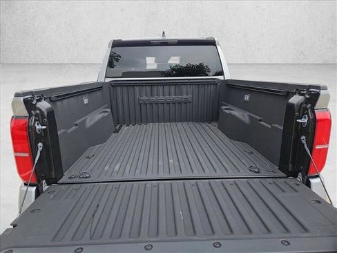 Used 2025 Toyota Tacoma SR5 AWD/4WD image 6