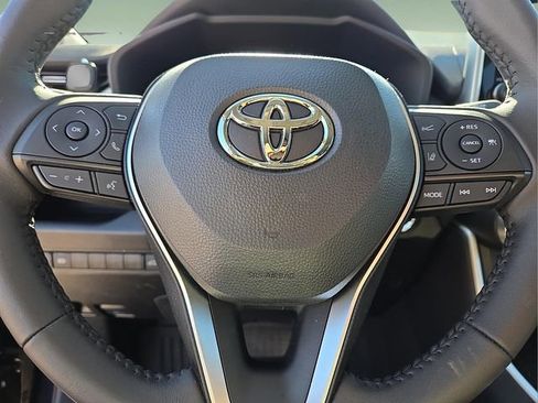 Used 2024 Toyota RAV4 XLE Premium image 31