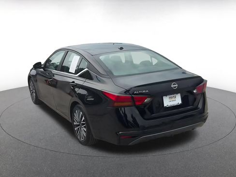 Used 2026 Nissan Altima 2.5 SV FWD image 11