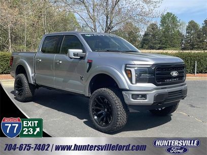 New 2025 Ford F150 Lariat w/ Equipment Group 502A High