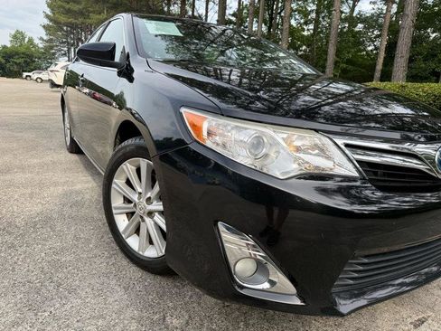 Used 2012 Toyota Camry XLE w/ Leather Pkg FWD image 15