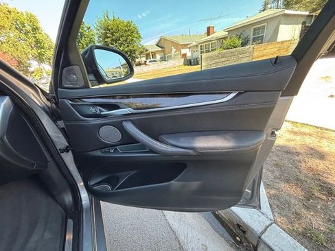Used 2019 BMW X6 sDrive35i w/ M Sport Package RWD image 41