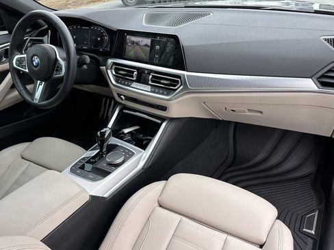 Used 2023 BMW M440i Convertible w/ Premium Package image 18