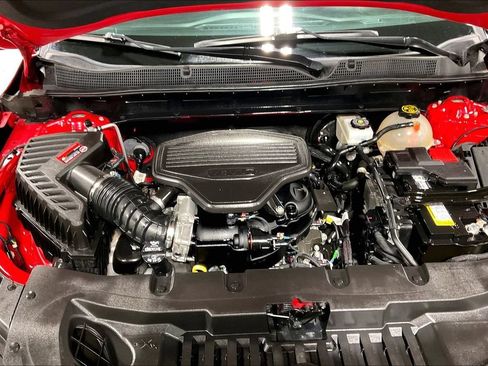 Used 2022 Chevrolet Blazer RS w/ Enhanced Convenience Package FWD image 11