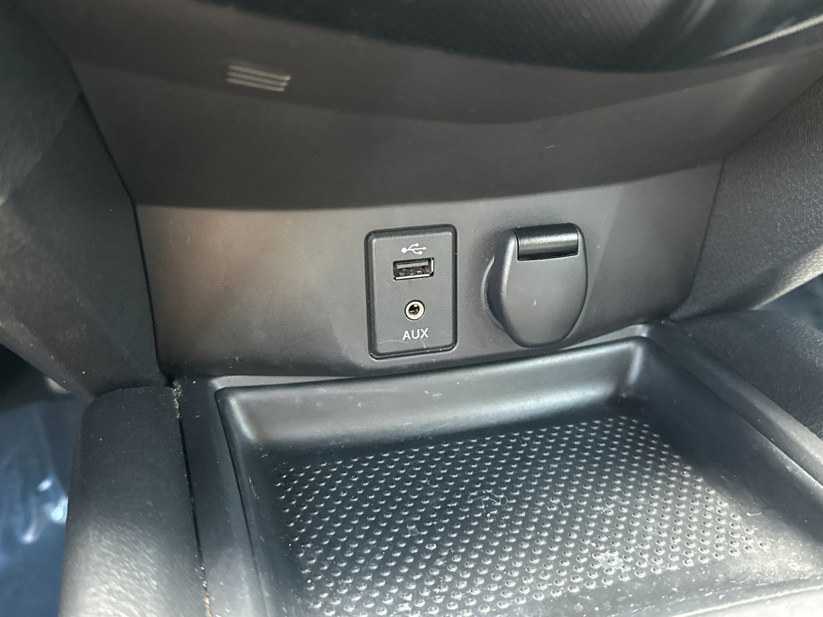 Used 2016 Nissan Rogue S w/ S Family Package FWD image 40