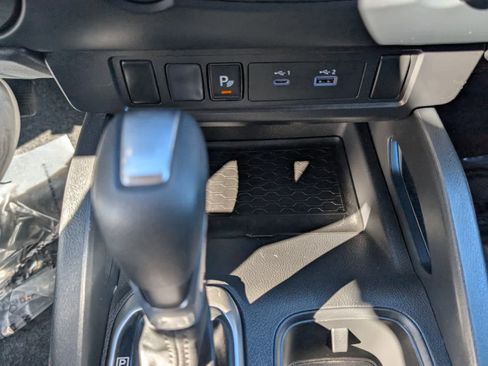 Used 2022 Nissan Frontier S w/ Technology Package image 21