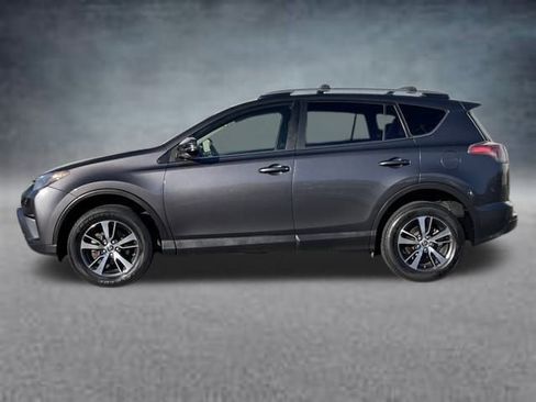 Used 2017 Toyota RAV4 XLE image 2