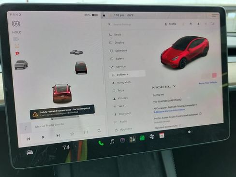 Used 2024 Tesla Model Y Long Range RWD image 10