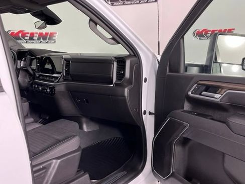 Used 2025 Chevrolet Silverado 2500 LT w/ Convenience Package AWD/4WD image 26