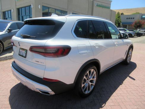 Used 2022 BMW X5 xDrive45e AWD/4WD image 76