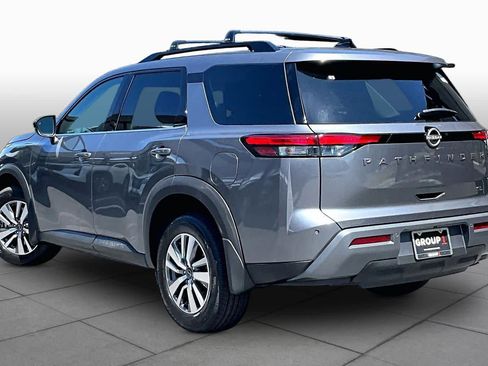 New 2026 Nissan Pathfinder SL FWD image 12