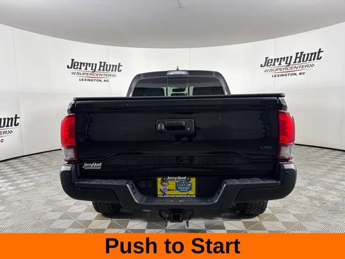 Used 2019 Toyota Tacoma TRD Off-Road w/ TRD Premium Off Road Package AWD/4WD image 7