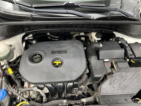 Used 2019 Hyundai Tucson SE AWD/4WD image 9