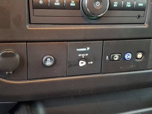 Used 2025 GMC Savana 2500 w/ Driver Convenience Package RWD image 26