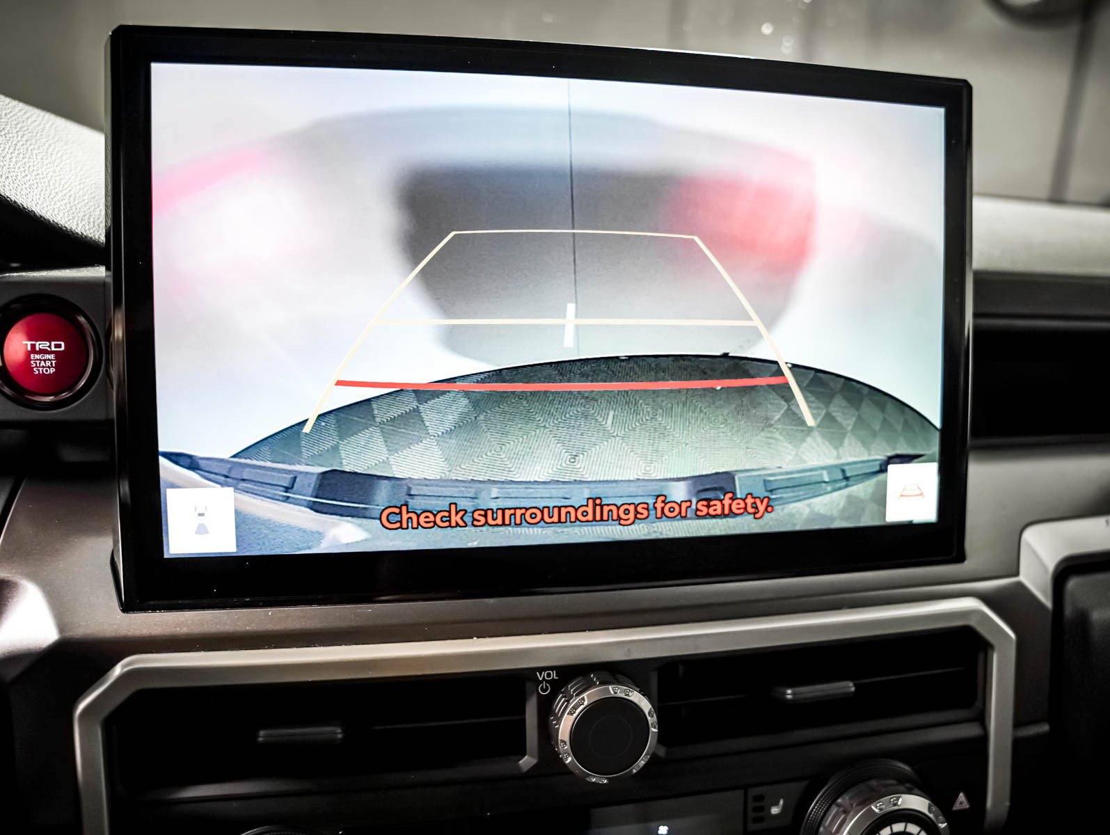 Used 2024 Toyota Tacoma TRD Sport AWD/4WD image 18
