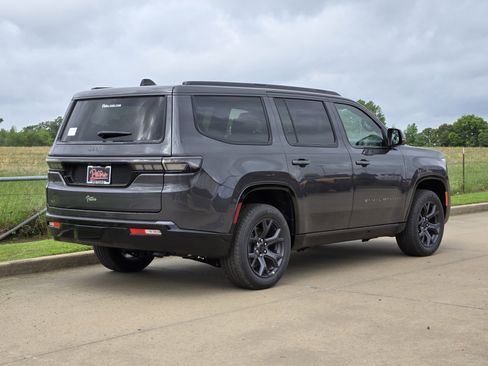 New 2026 Jeep Grand Wagoneer Limited AWD/4WD image 3