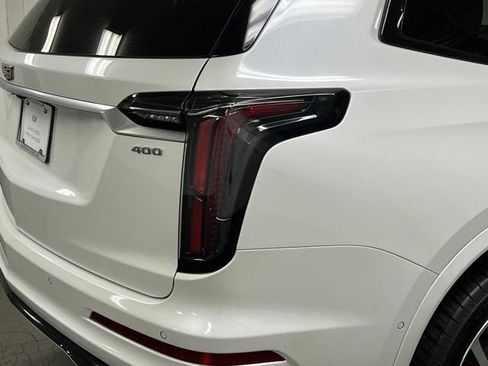 Certified 2023 Cadillac XT6 Sport w/ Platinum Package AWD/4WD image 11