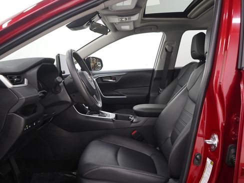 Used 2025 Toyota RAV4 XLE Premium w/ Weather Package AWD/4WD image 24