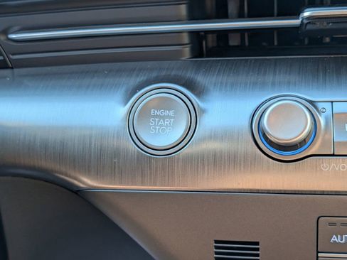 Used 2024 Hyundai Kona SEL image 7