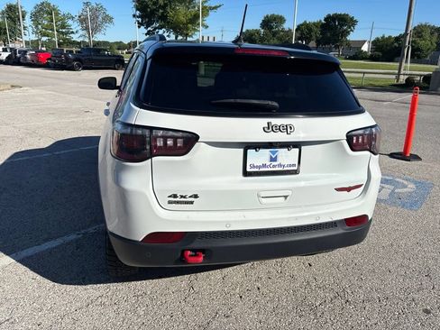 Used 2025 Jeep Compass Trailhawk AWD/4WD image 21