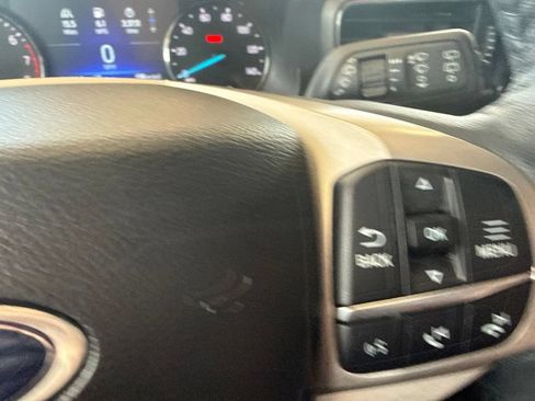 Used 2023 Ford Explorer XLT w/ Equipment Group 202A AWD/4WD image 19