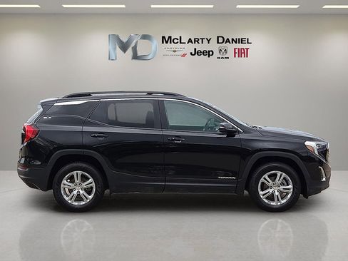 Used 2021 GMC Terrain SLE w/ Driver Convenience Package AWD/4WD image 6