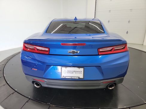 Used 2018 Chevrolet Camaro LT RWD image 8
