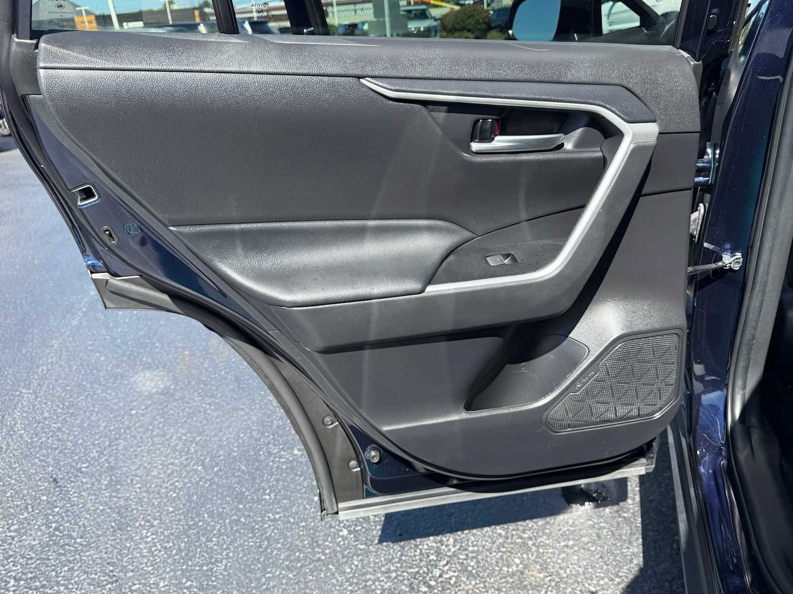 Certified 2023 Toyota RAV4 XLE Premium AWD/4WD image 17
