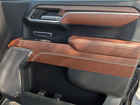 Used 2023 GMC Sierra 1500 Denali Ultimate image 38