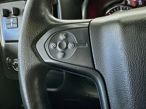 Used 2019 Chevrolet Silverado 2500 W/T AWD/4WD image 25