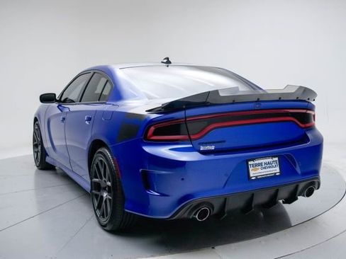 Used 2018 Dodge Charger R/T RWD image 3