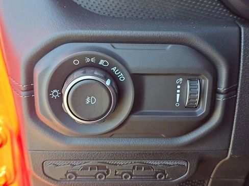 New 2026 Jeep Wrangler Unlimited Rubicon AWD/4WD image 27