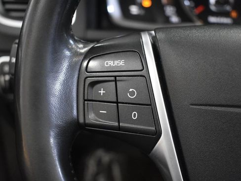 Used 2018 Volvo V60 T5 Cross Country w/ Convenience Package image 15