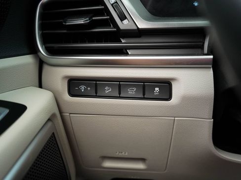 Used 2025 Kia Telluride S FWD image 33