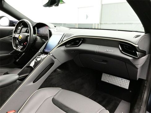Used 2023 Ferrari Roma image 13