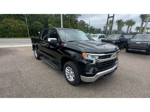 Used 2025 Chevrolet Silverado 1500 LT w/ Z71 Off-Road Package AWD/4WD image 8