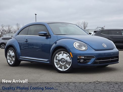 Used 2019 Volkswagen Beetle 2.0T SE w/ SE Premium Package image 1