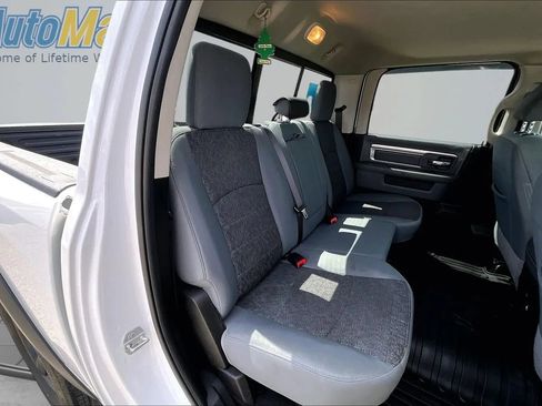 Used 2019 RAM 1500 Classic Warlock AWD/4WD image 32