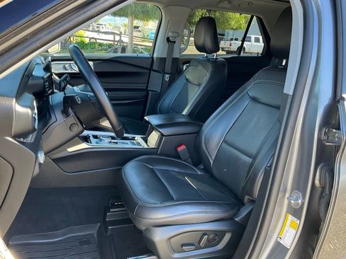 Used 2021 Ford Explorer Limited w/ Equipment Group 301A image 54
