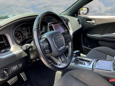 Used 2020 Dodge Charger R/T w/ Blacktop Package RWD image 17
