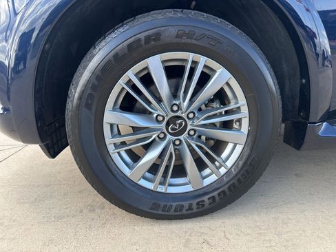 Used 2024 INFINITI QX80 Luxe image 10
