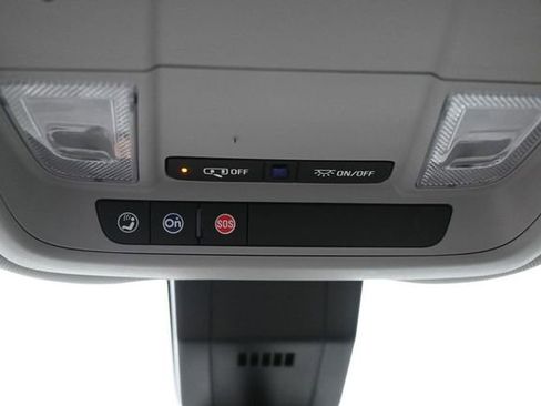 Used 2022 Chevrolet Equinox LS w/ LS Convenience Package AWD/4WD image 24