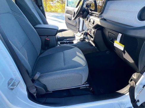 New 2026 Jeep Wrangler Sport S image 30