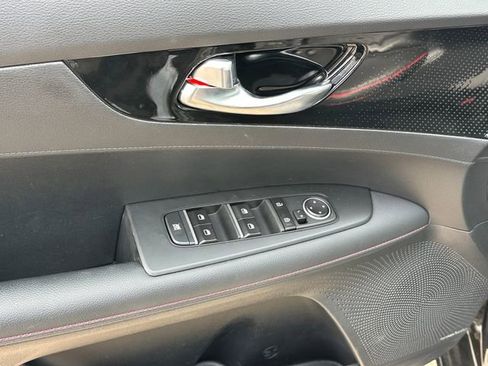 Used 2024 Kia Forte GT w/ GT2 Package image 18