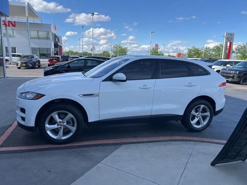 Used 2017 Jaguar F-PACE Premium AWD/4WD image 2