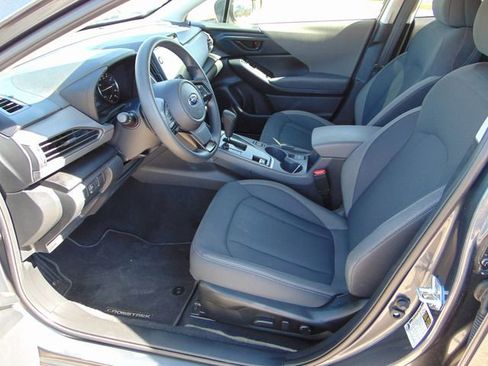Certified 2025 Subaru Crosstrek 2.0i Premium AWD/4WD image 10