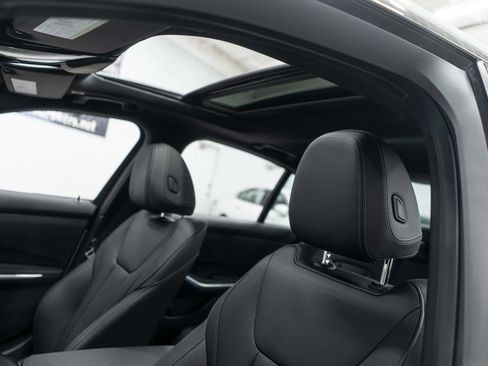 Used 2025 BMW 330i xDrive Sedan image 11